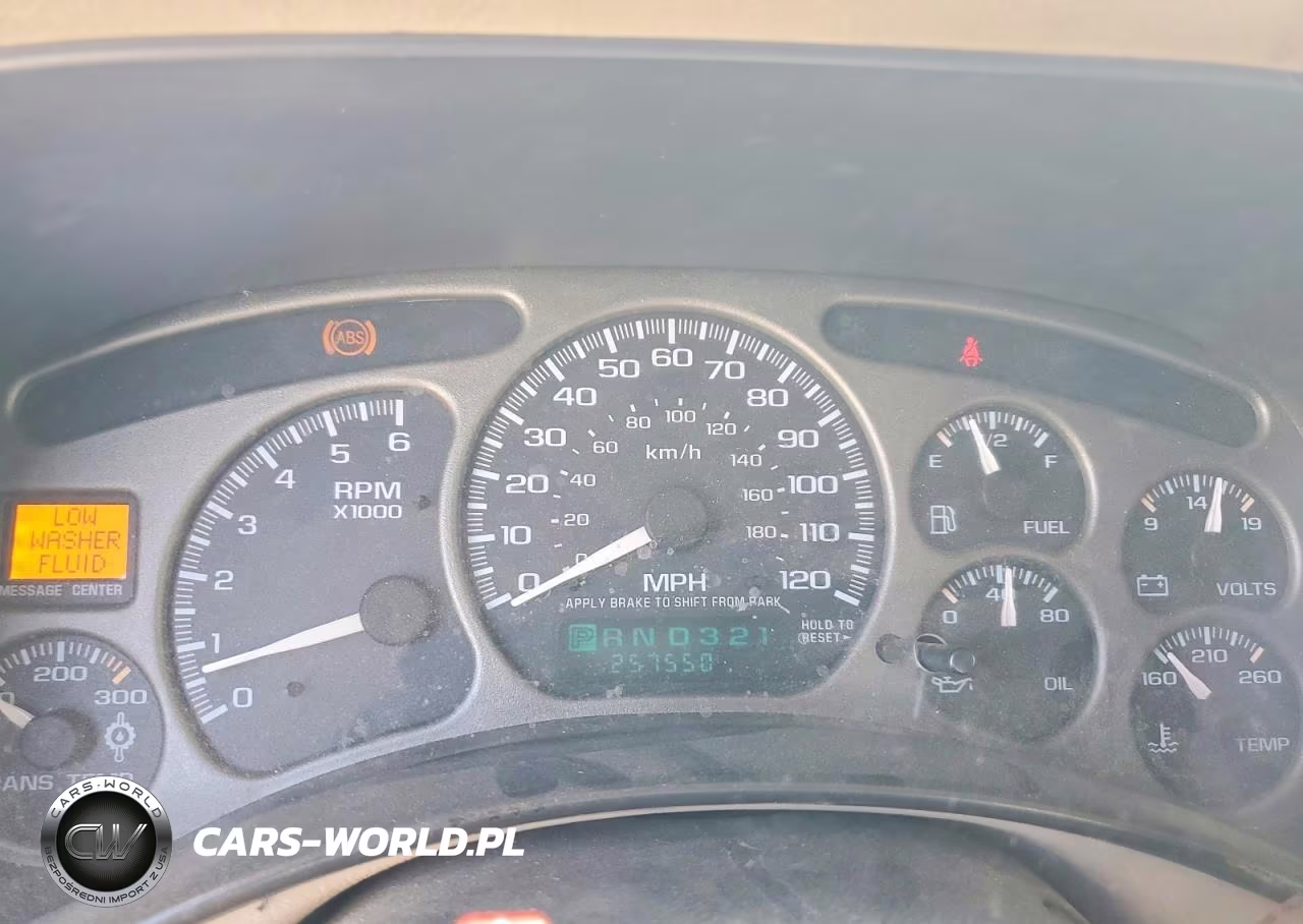 2001 Chevrolet Silverado C1500 VIN:2GCEC19T411144768 - 9