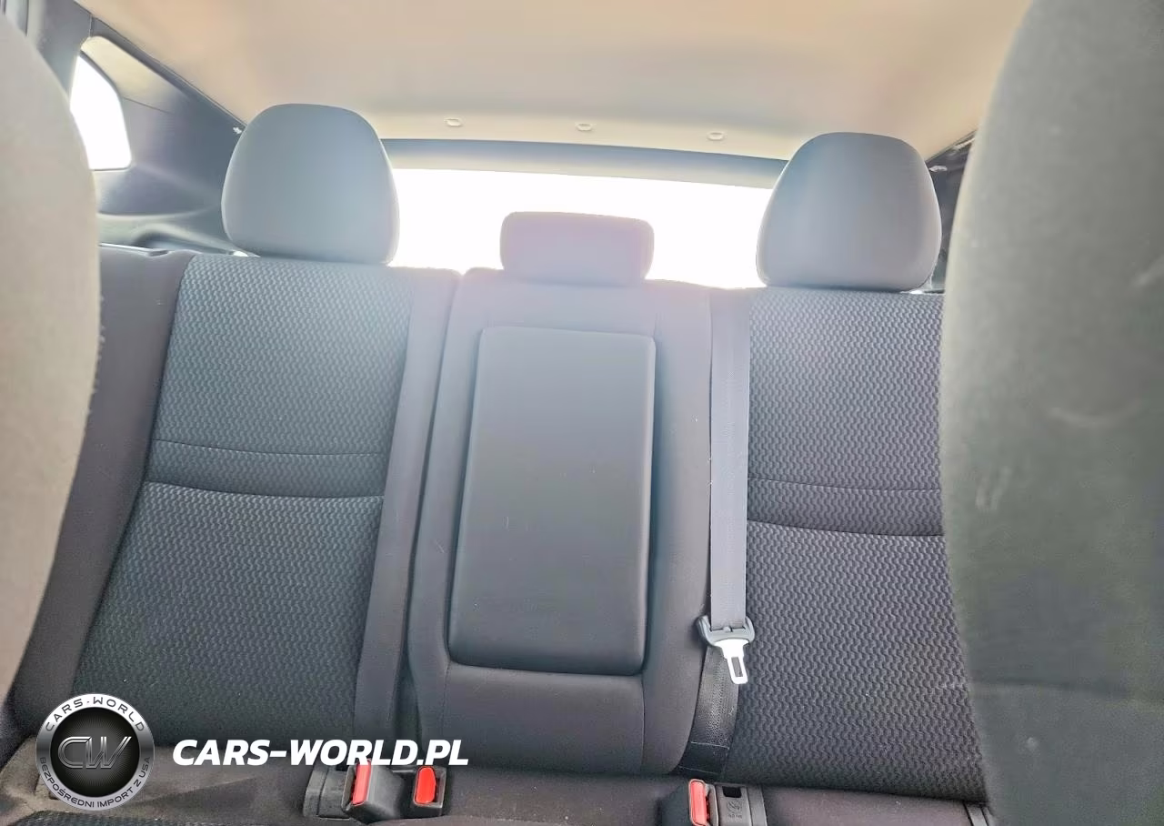 2018 Nissan Rogue Sport S VIN:JN1BJ1CP8JW183556 - 10