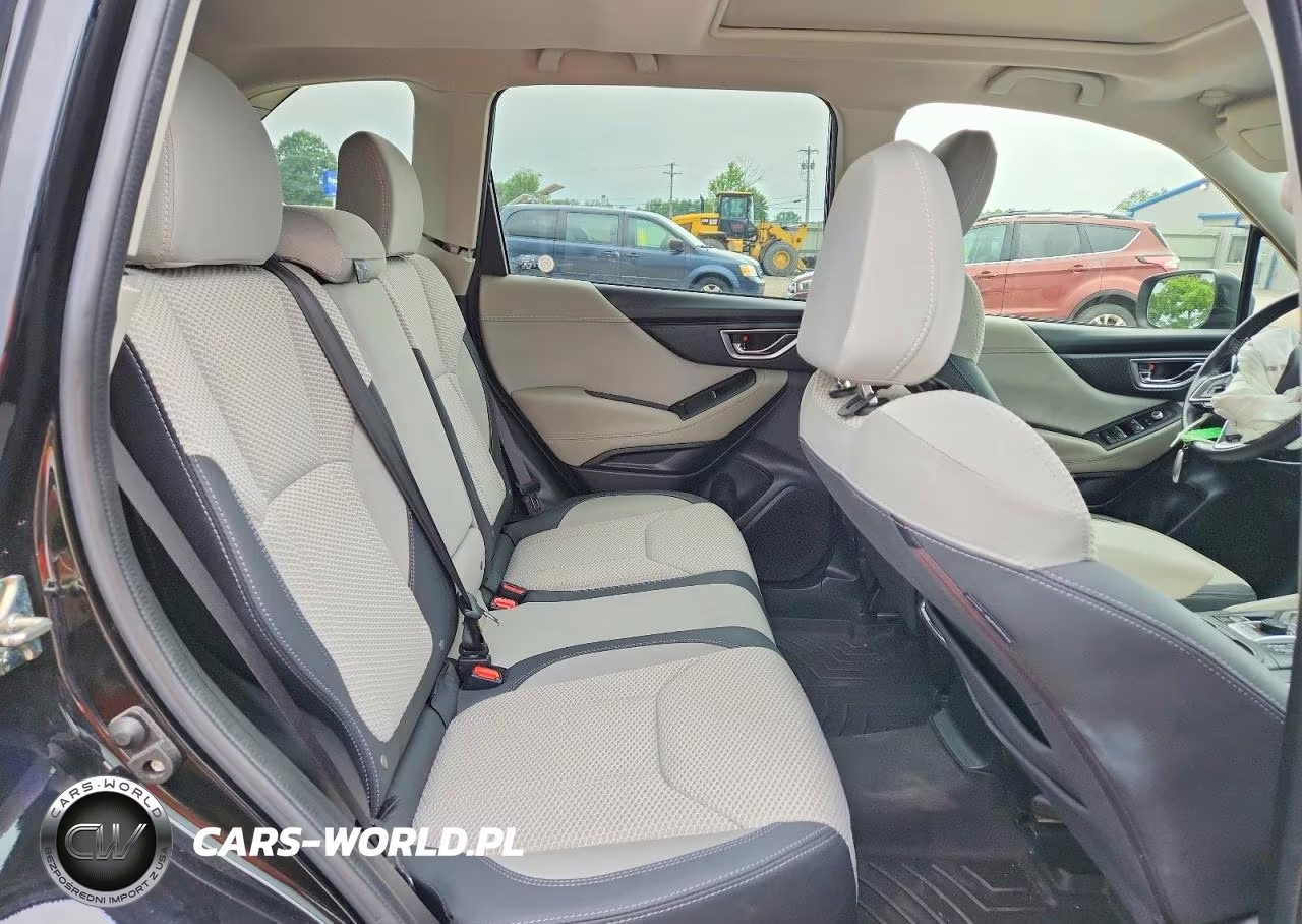 2019 Subaru Forester Premium VIN:JF2SKAGC6KH514028 - 11