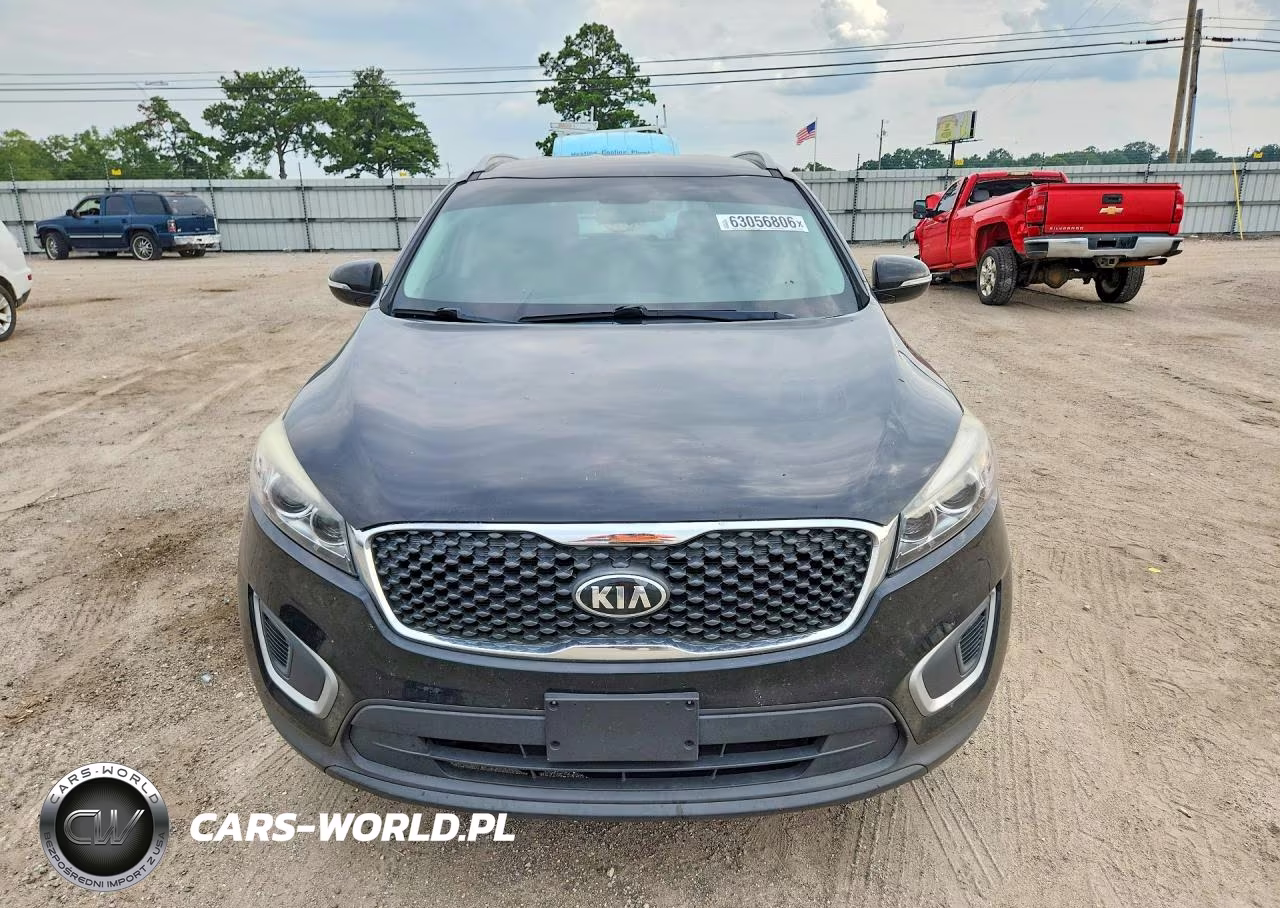 2018 Kia Sorento Lx VIN:5XYPG4A36JG418021 - 5