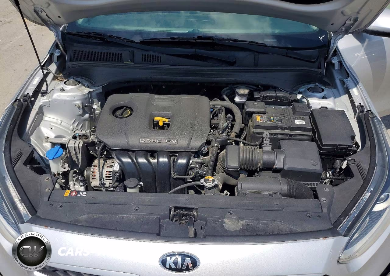 2019 Kia Forte Lxs VIN:3KPF24AD3KE111780 - 11