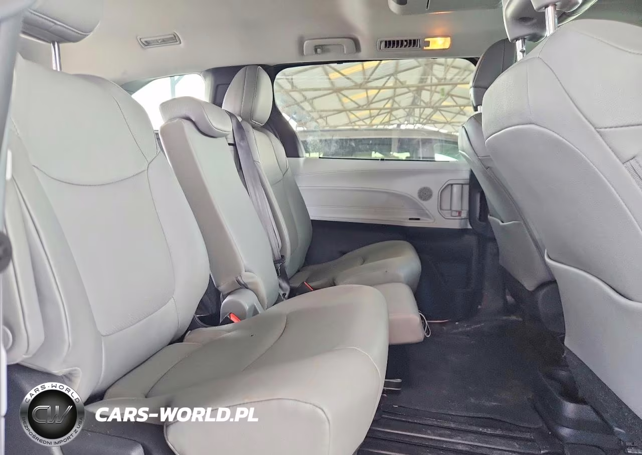 2025 Toyota Sienna Xle 8-Passenger VIN:5TDJRKEC7SS251462 - 10