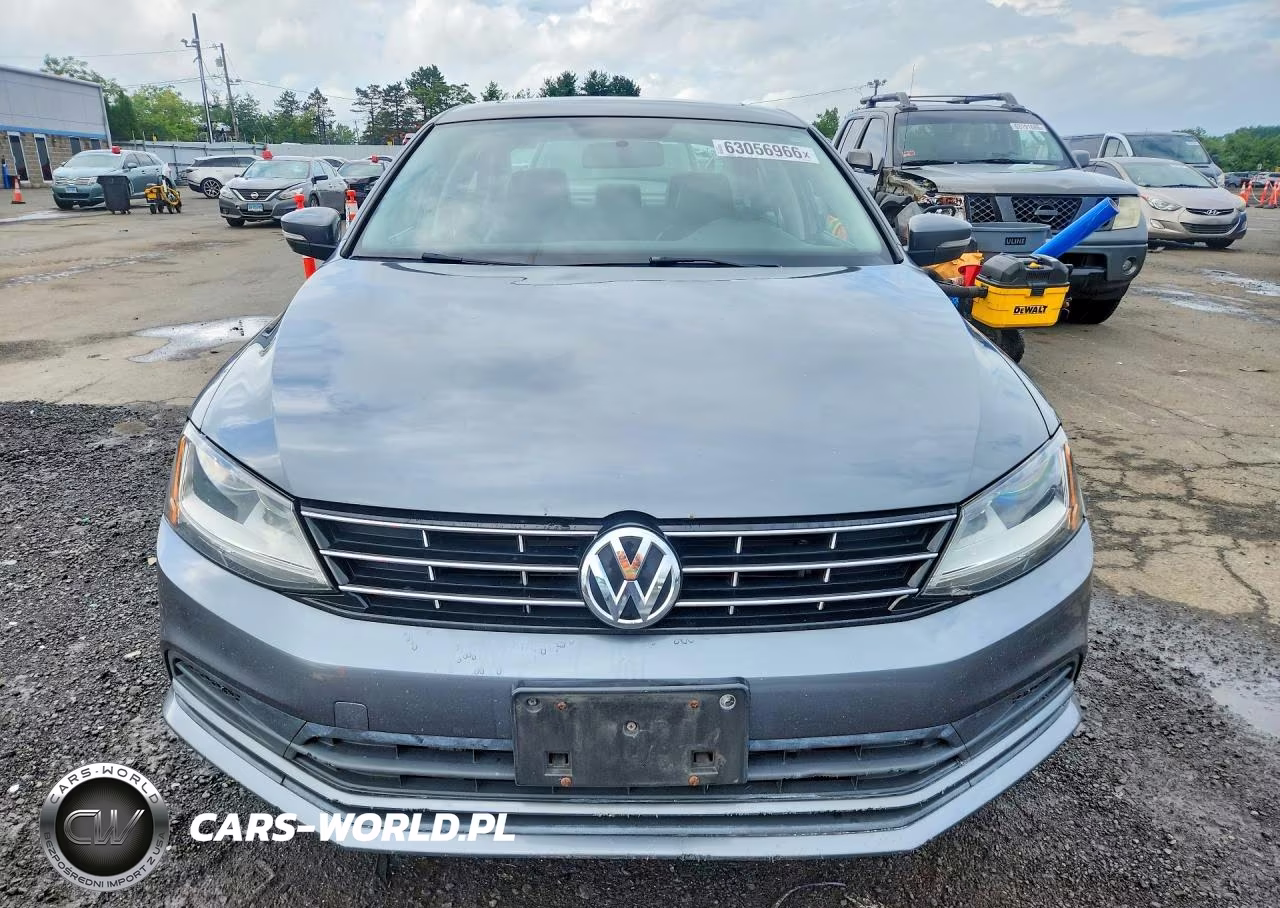2018 Volkswagen Jetta Se VIN:3VWB67AJ6JM226787 - 5