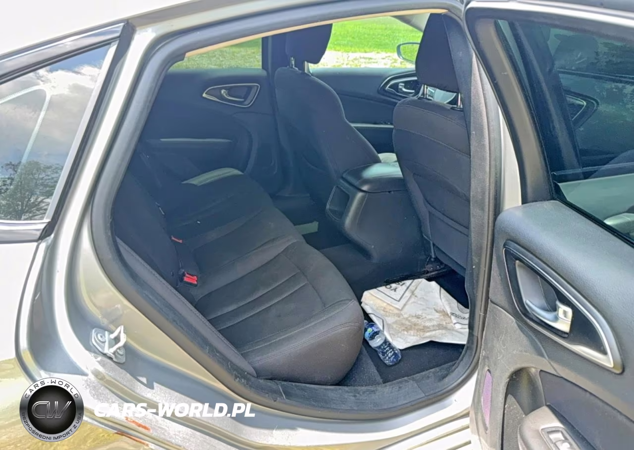 2017 Chrysler 200 Lx VIN:1C3CCCFB8HN504085 - 6