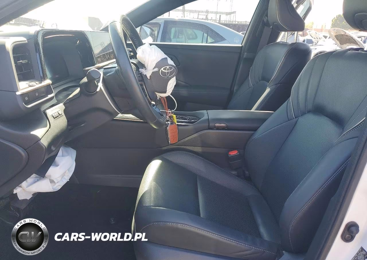 2025 Toyota Crown VIN:JTDAAAAF2S3036316 - 7
