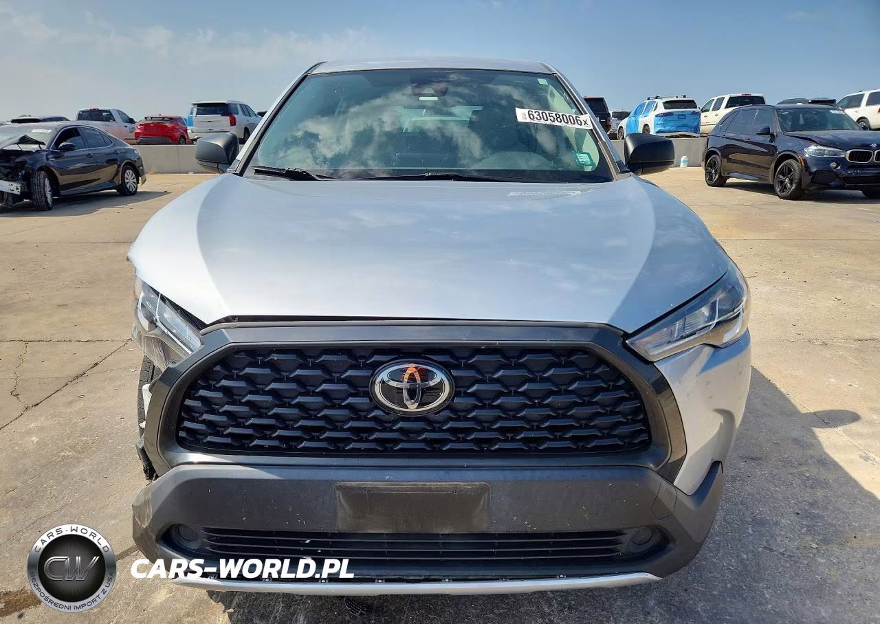 2022 Toyota Corolla Cross L VIN:7MUAAAAG0NV022609 - 5