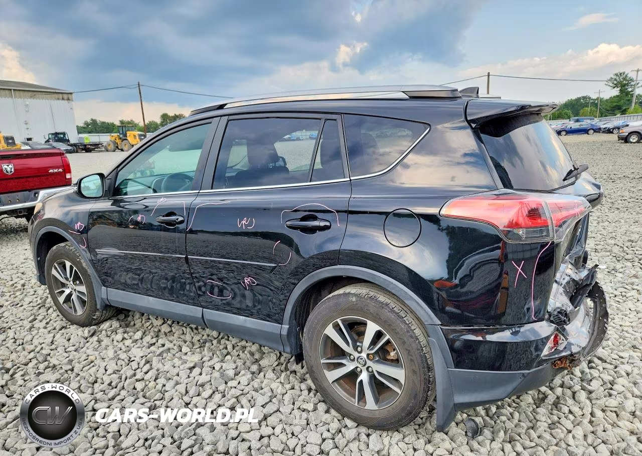 2017 Toyota Rav4 Xle VIN:2T3RFREV4HW661553 - 2