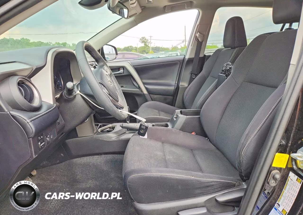 2017 Toyota Rav4 Xle VIN:2T3RFREV4HW661553 - 7