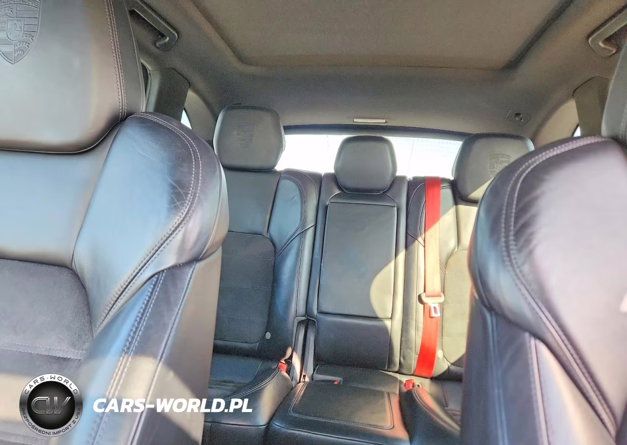 2018 Porsche Cayenne VIN:WP1AA2A23JKA03492 - 10