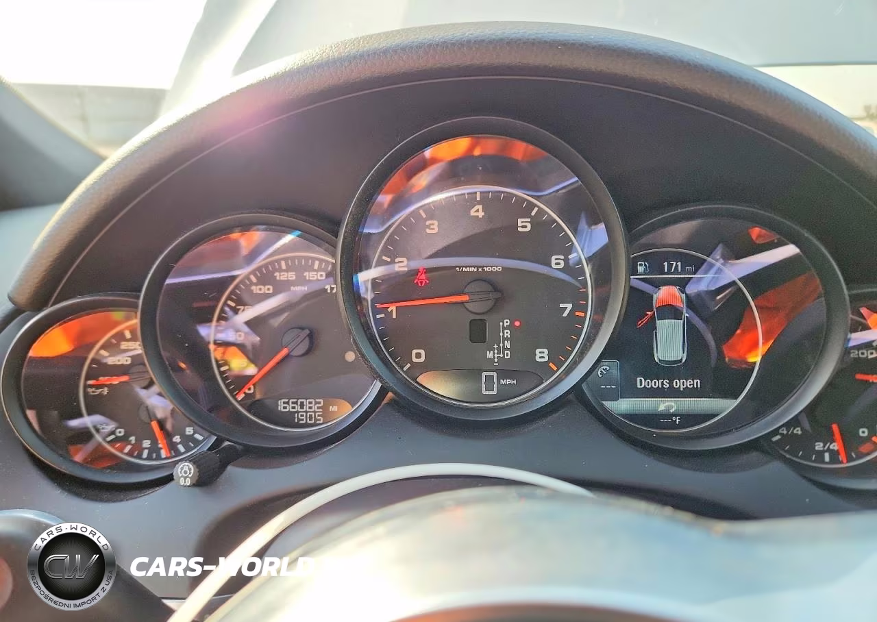 2018 Porsche Cayenne VIN:WP1AA2A23JKA03492 - 9