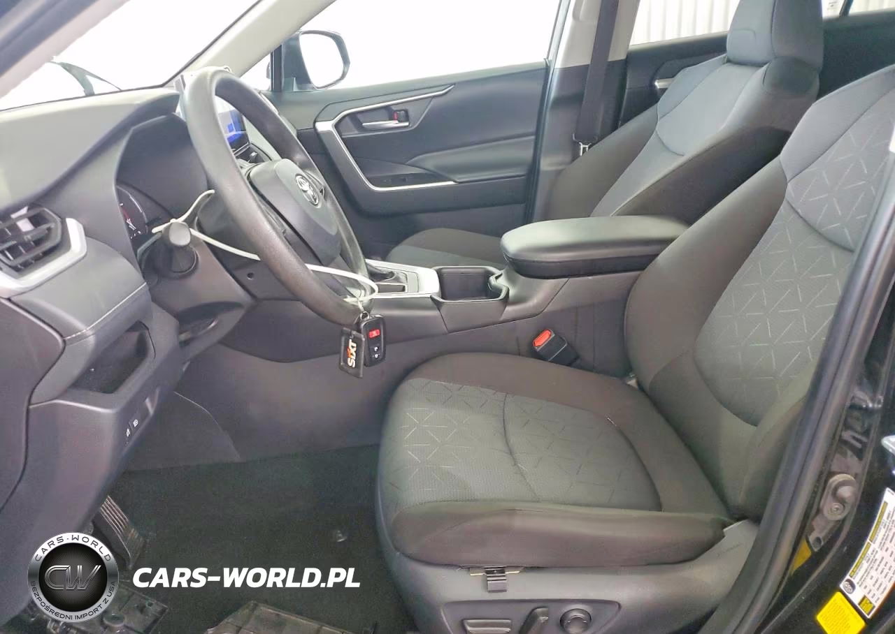 2025 Toyota Rav4 Xle VIN:2T3W1RFV5SC329954 - 7