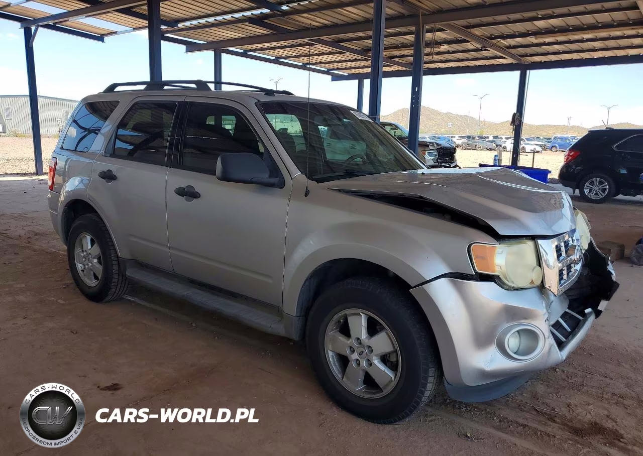 2011 Ford Escape Xlt VIN:1FMCU0DG5BKA33555 - 4