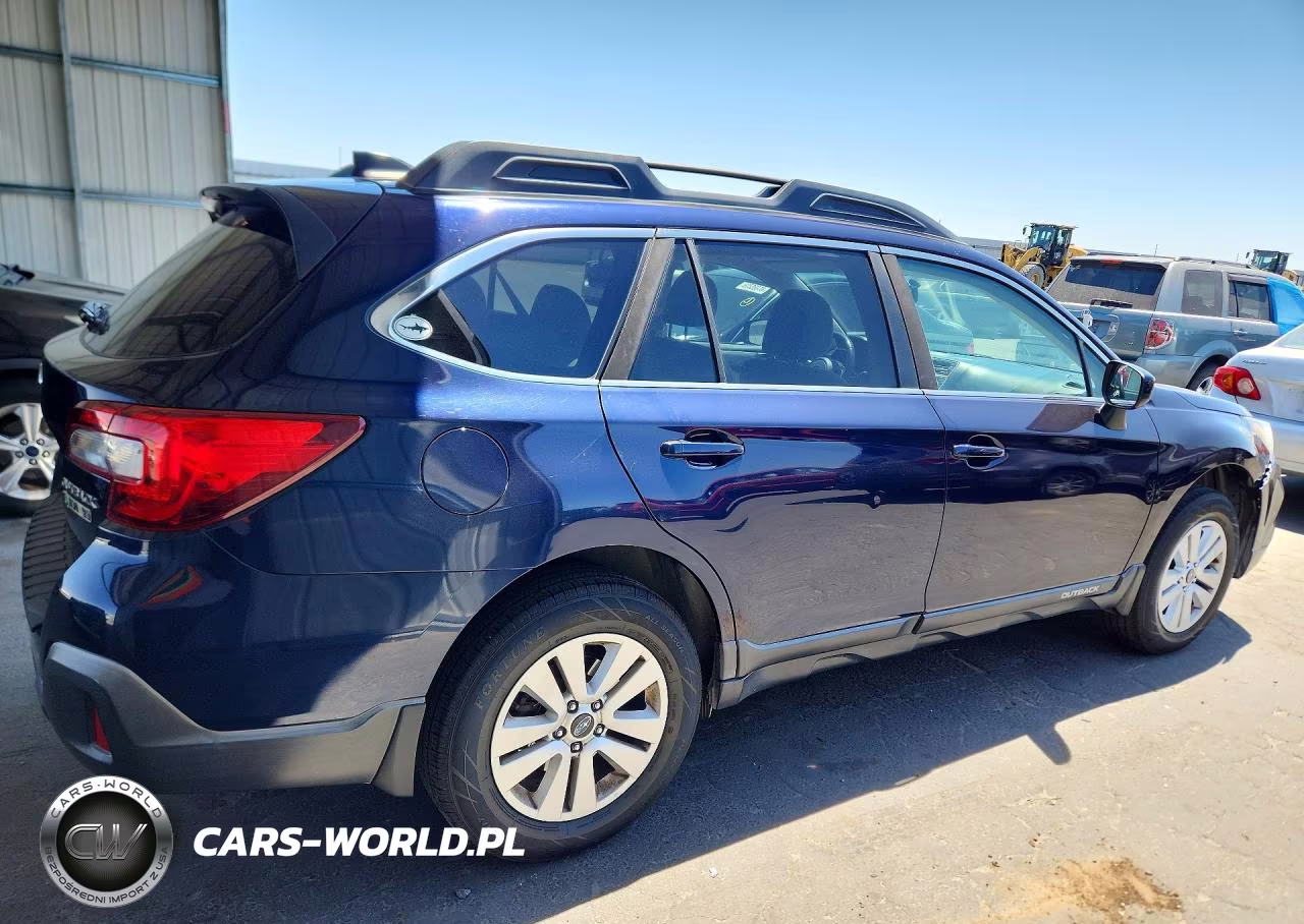 2018 Subaru Outback 2.5I Premium VIN:4S4BSADC8J3202870 - 3