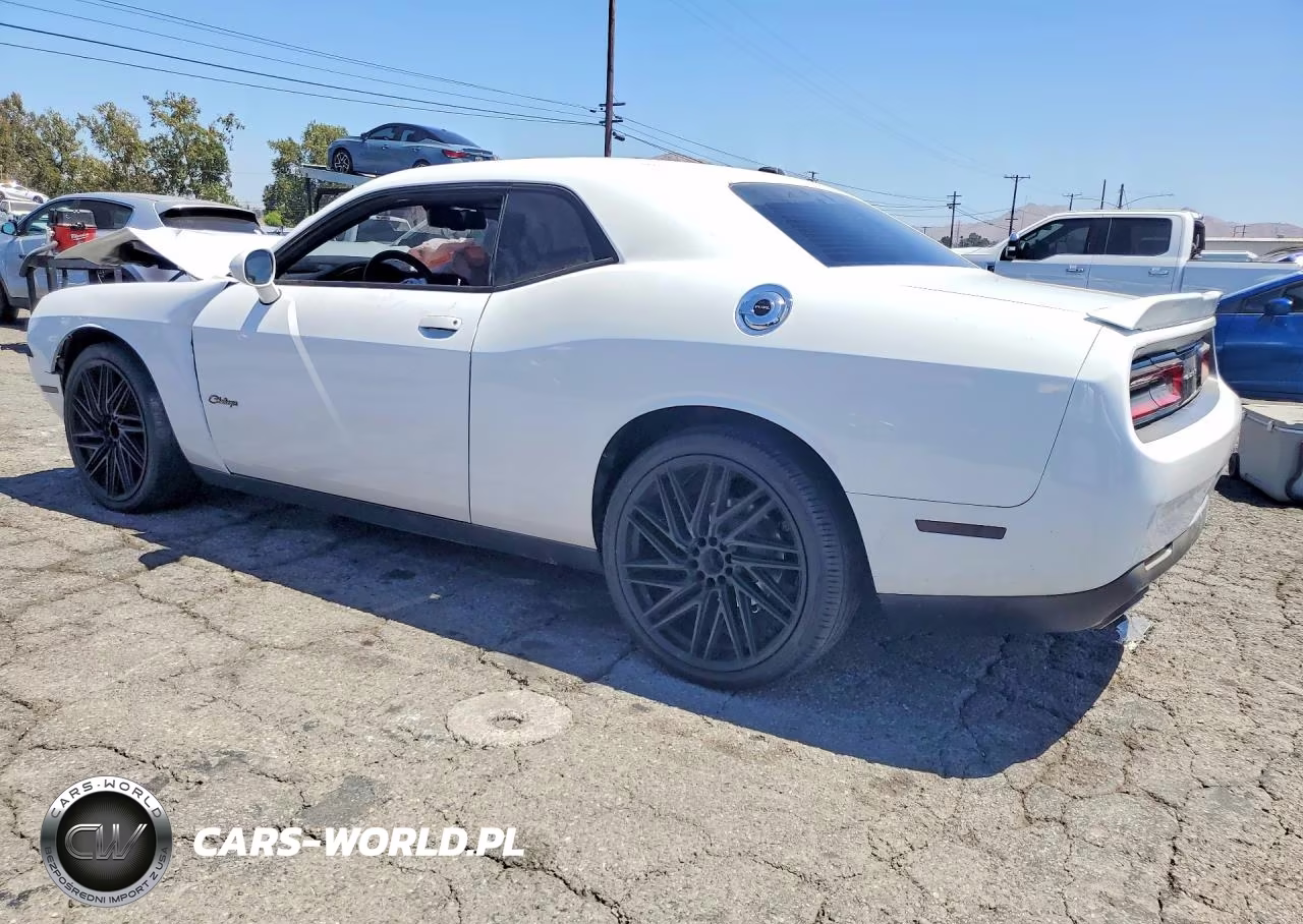 2015 Dodge Challenger Sxt VIN:2C3CDZAGXFH740228 - 2