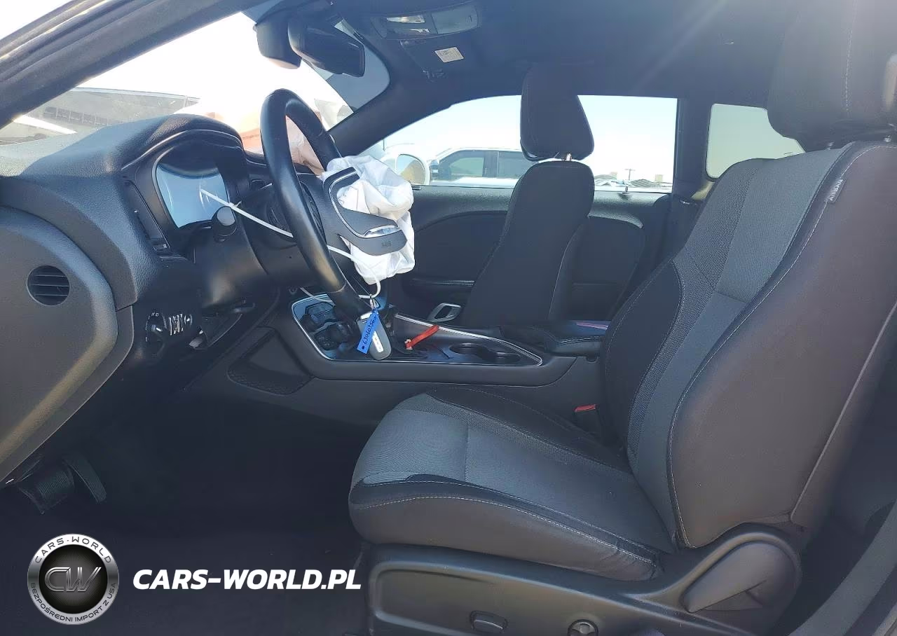 2015 Dodge Challenger Sxt VIN:2C3CDZAGXFH740228 - 7