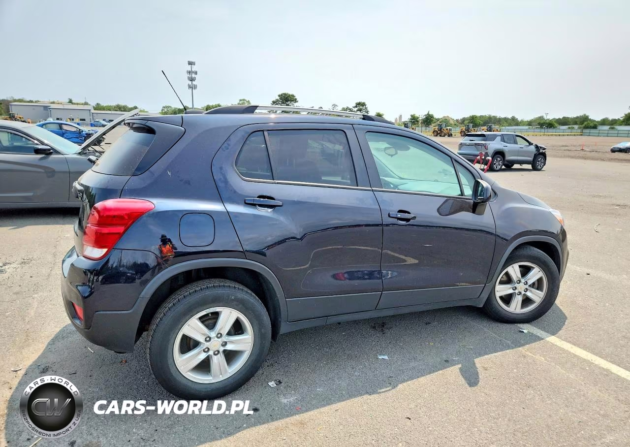 2021 Chevrolet Trax 1Lt VIN:KL7CJLSM9MB377381 - 3