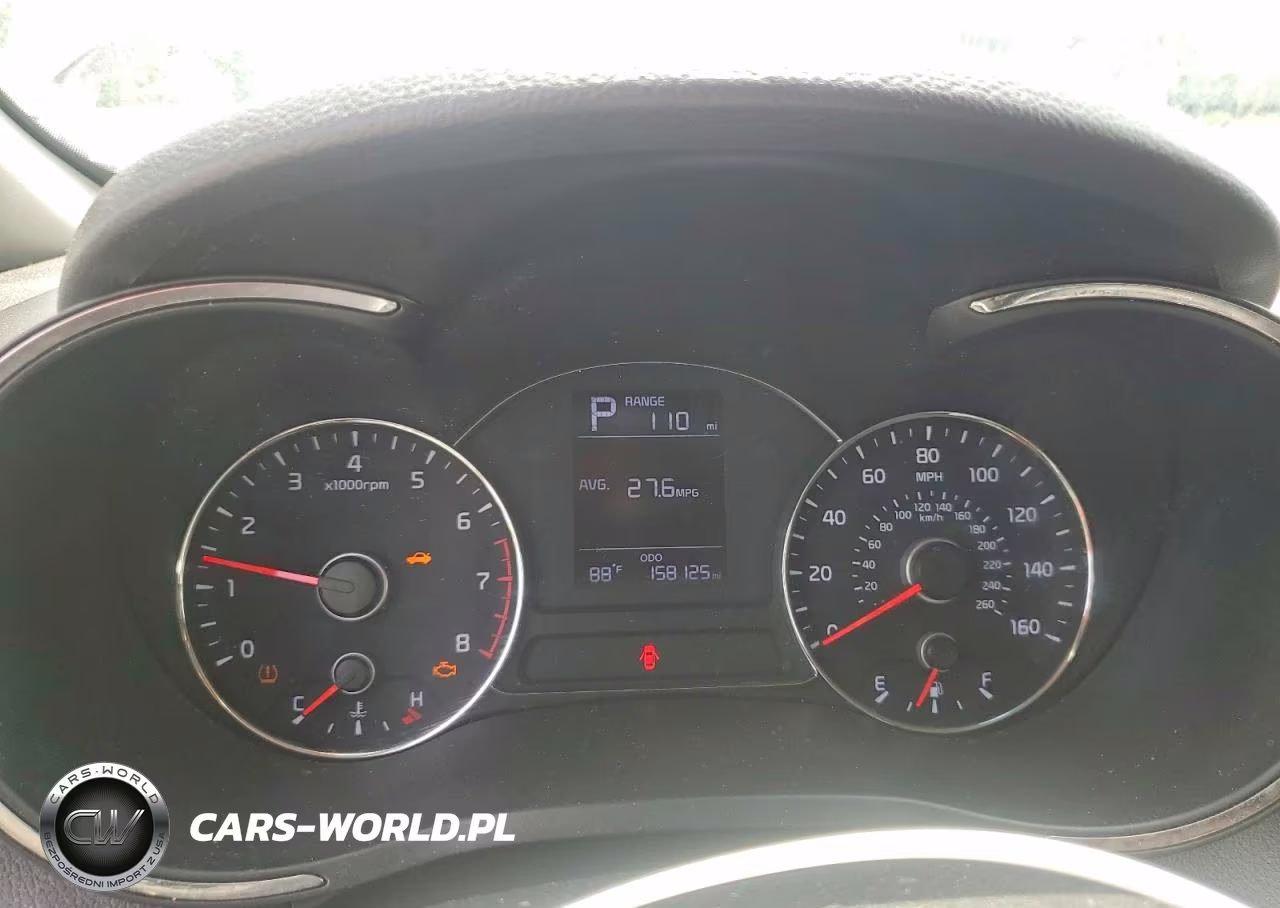 2018 Kia Forte Lx VIN:3KPFK4A79JE209785 - 9