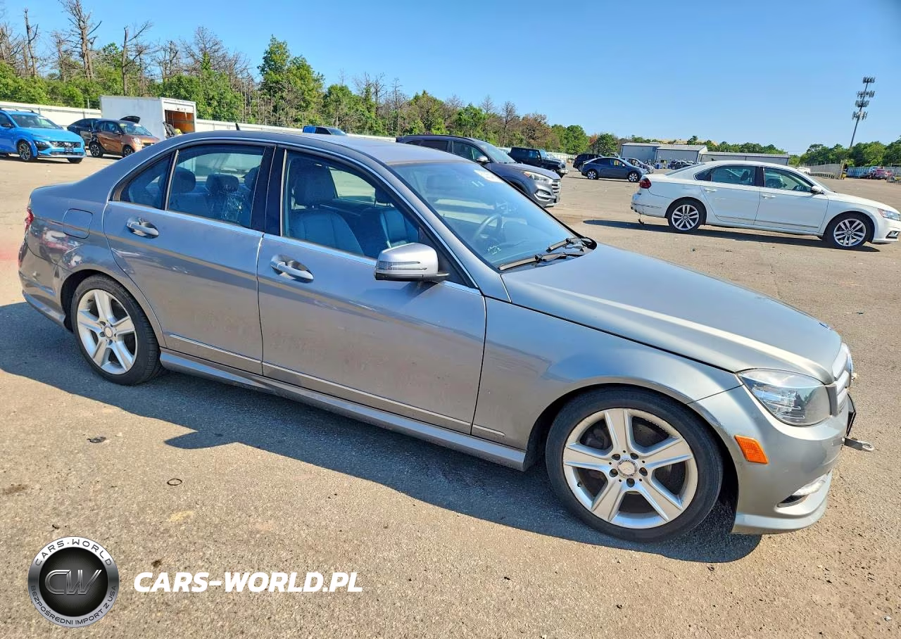 2011 Mercedes-Benz C 300 4Matic VIN:WDDGF8BB5BR159532 - 4