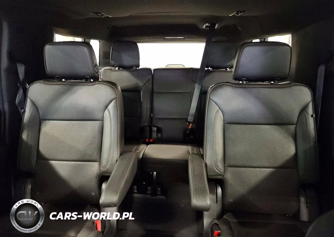 2023 Chevrolet Suburban K1500 High Country VIN:1GNSKGKL1PR128666 - 10