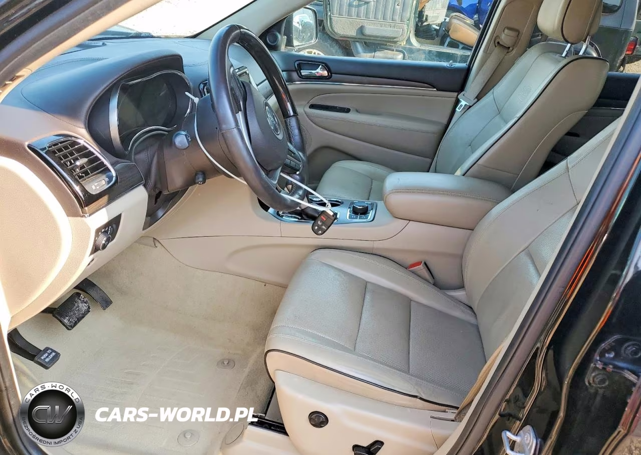 2020 Jeep Grand Cherokee Overland VIN:1C4RJFCG3LC173210 - 7