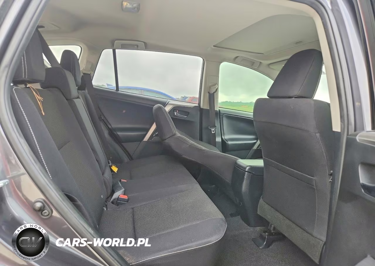 2018 Toyota Rav4 Xle VIN:JTMWFREV6JJ150742 - 10