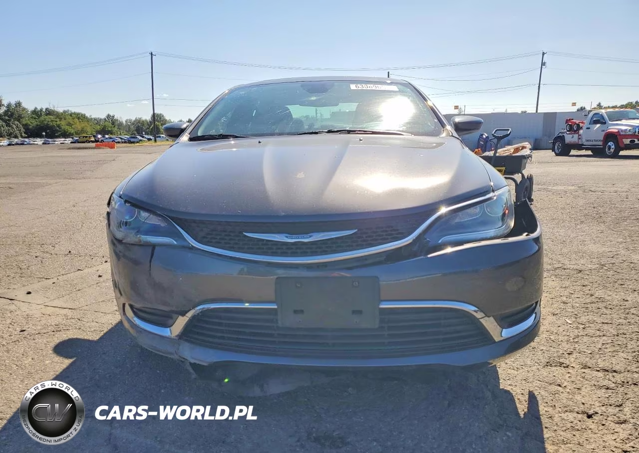 2015 Chrysler 200 Limited VIN:1C3CCCAB0FN529258 - 5