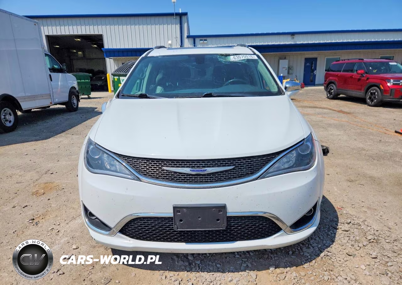 2019 Chrysler Pacifica Limited VIN:2C4RC1GG2KR627556 - 5