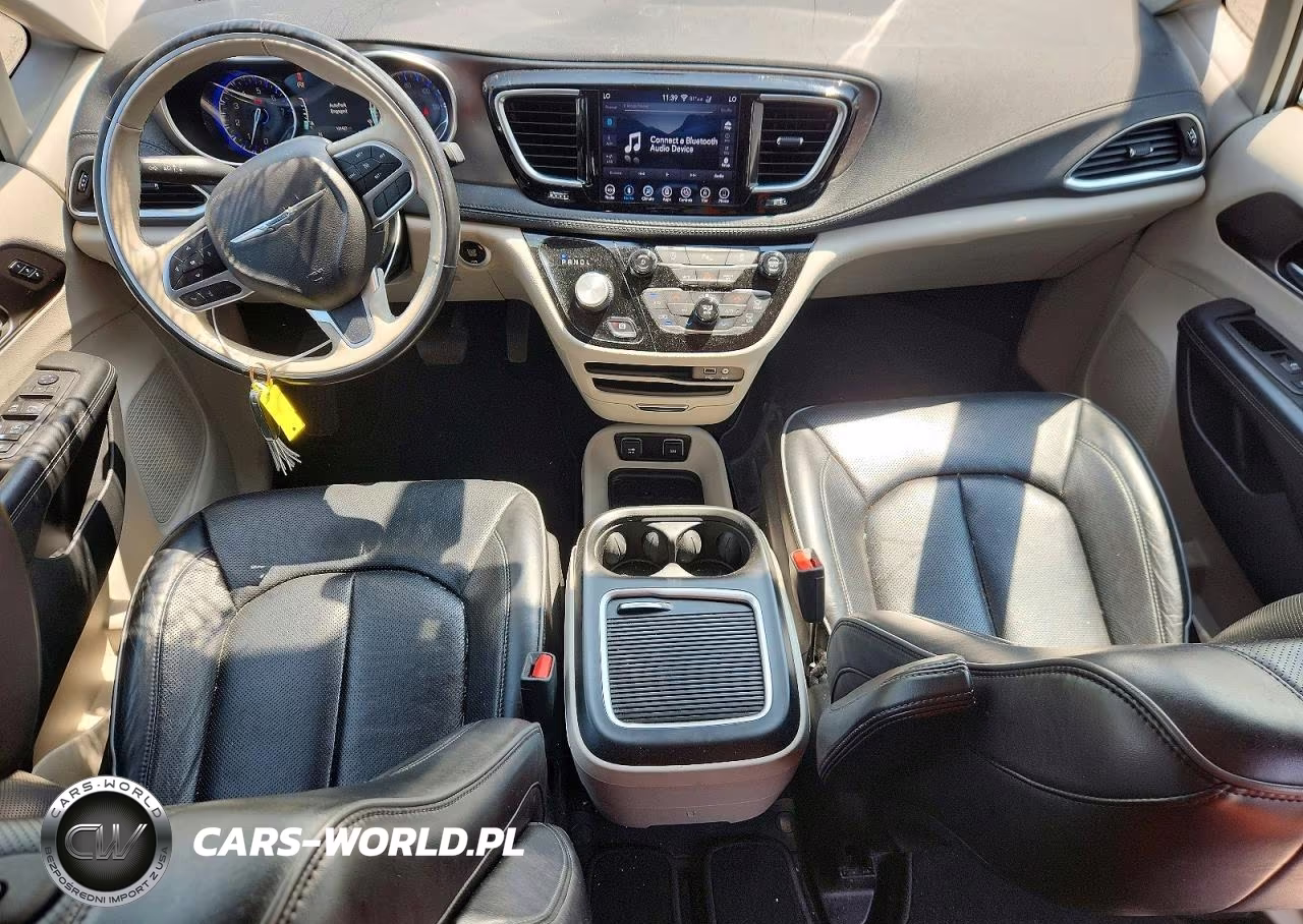 2019 Chrysler Pacifica Limited VIN:2C4RC1GG2KR627556 - 8