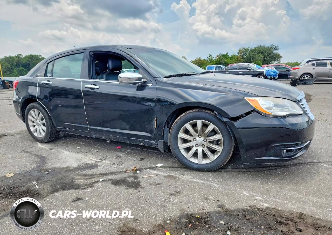 2013 Chrysler 200 Limited VIN:1C3CCBCG7DN738206 - 4