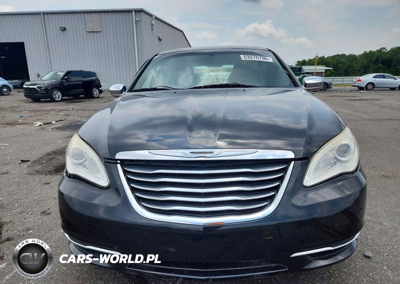 2013 Chrysler 200 Limited VIN:1C3CCBCG7DN738206 - 5