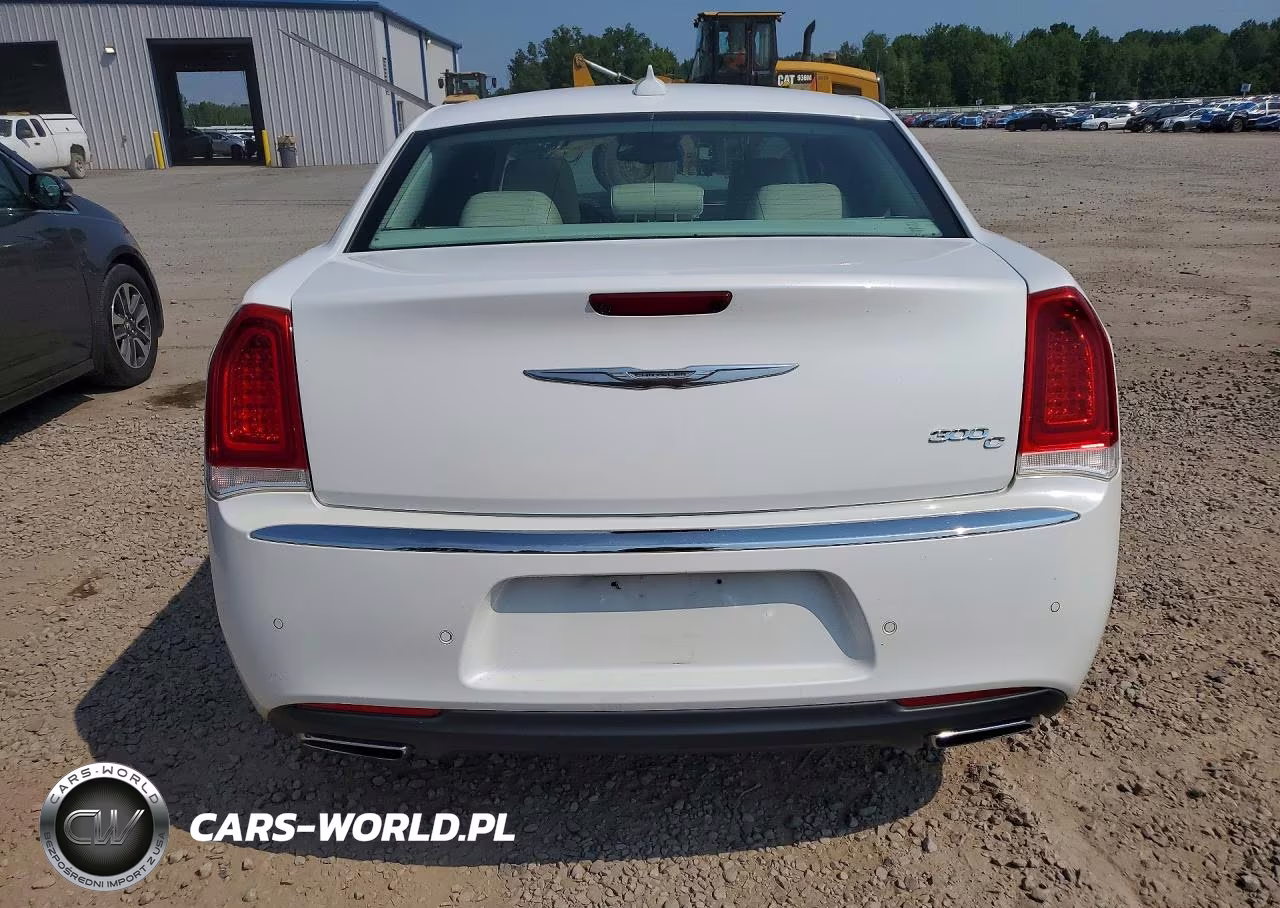 2016 Chrysler 300C VIN:2C3CCAET2GH238813 - 6