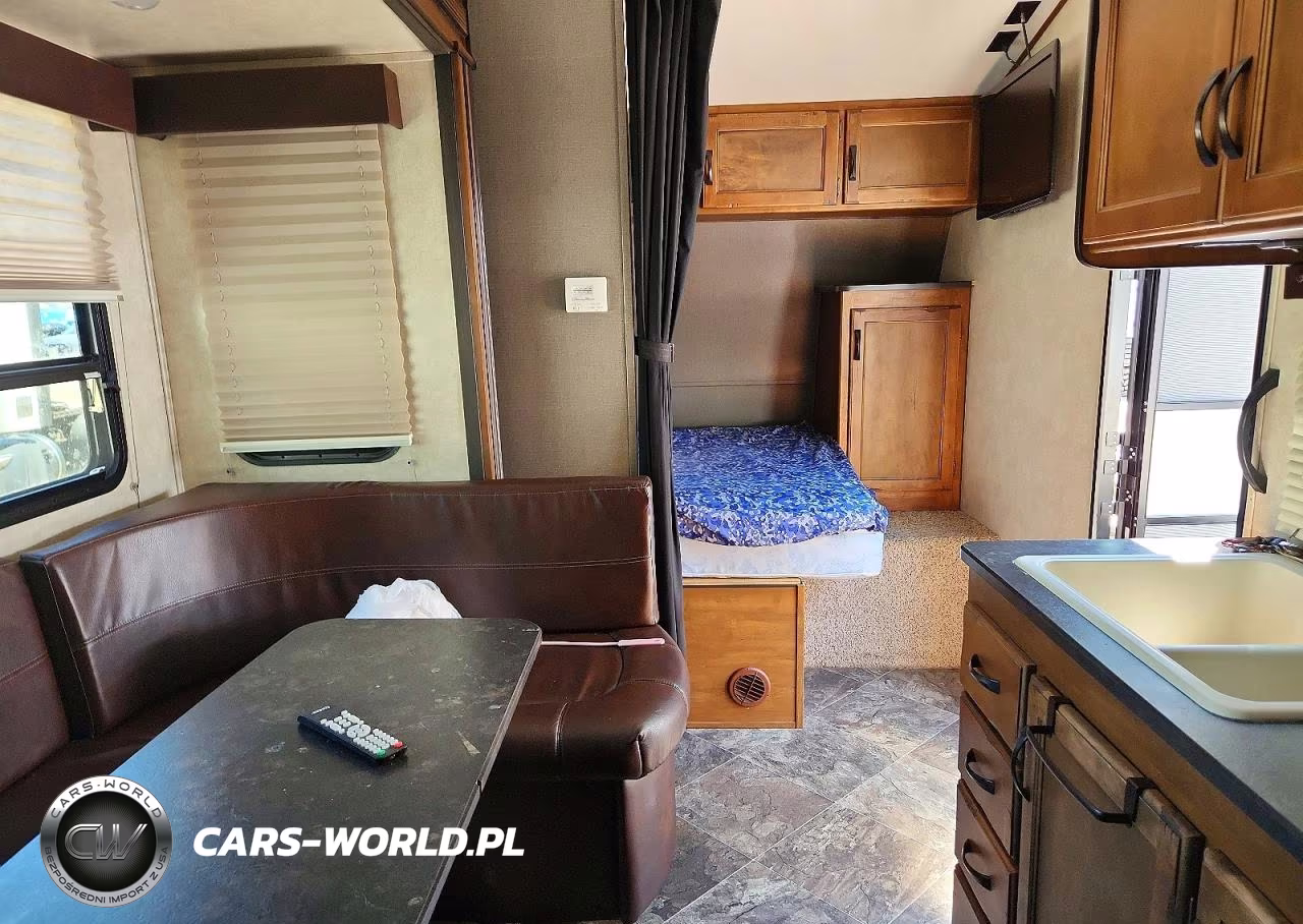 2015 Keystone Carbon Camper VIN:4YDT27125FR805042 - 5