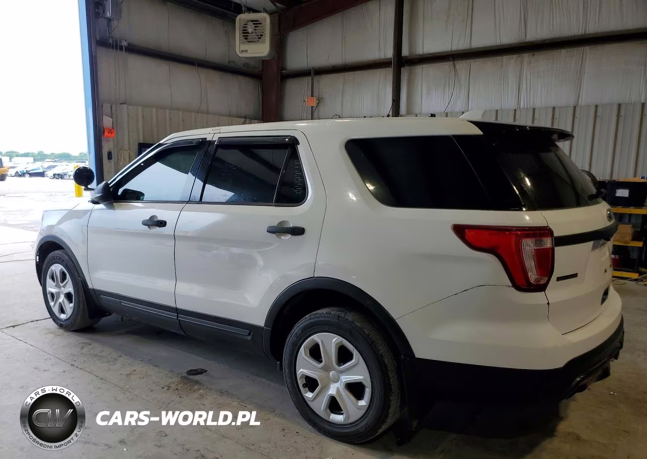 2017 Ford Explorer Police Interceptor VIN:1FM5K8AR4HGA89632 - 2