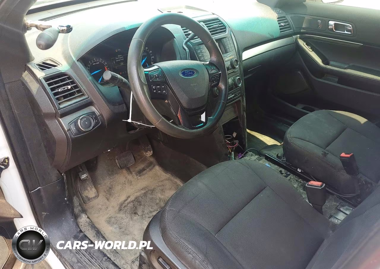 2017 Ford Explorer Police Interceptor VIN:1FM5K8AR4HGA89632 - 8