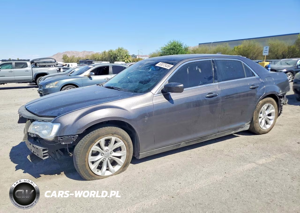 2016 Chrysler 300 Limited