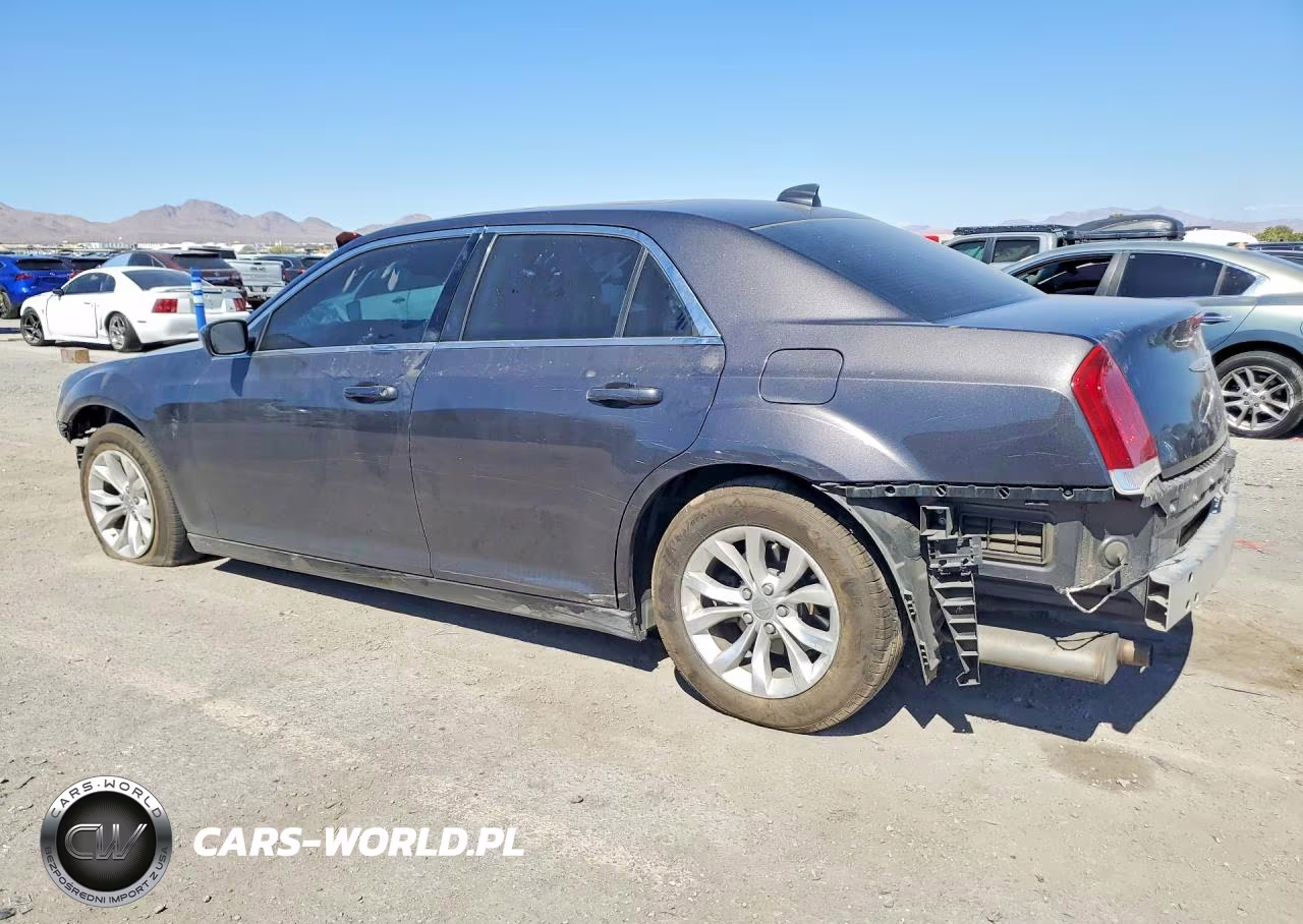 2016 Chrysler 300 Limited VIN:2C3CCAAG4GH211900 - 2