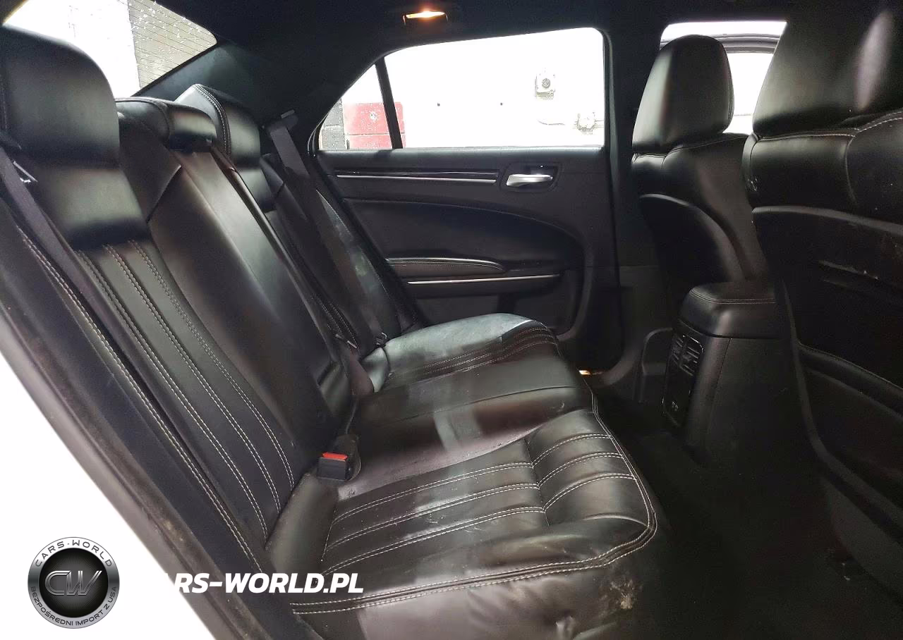 2020 Chrysler 300 S VIN:2C3CCAGG5LH151028 - 10