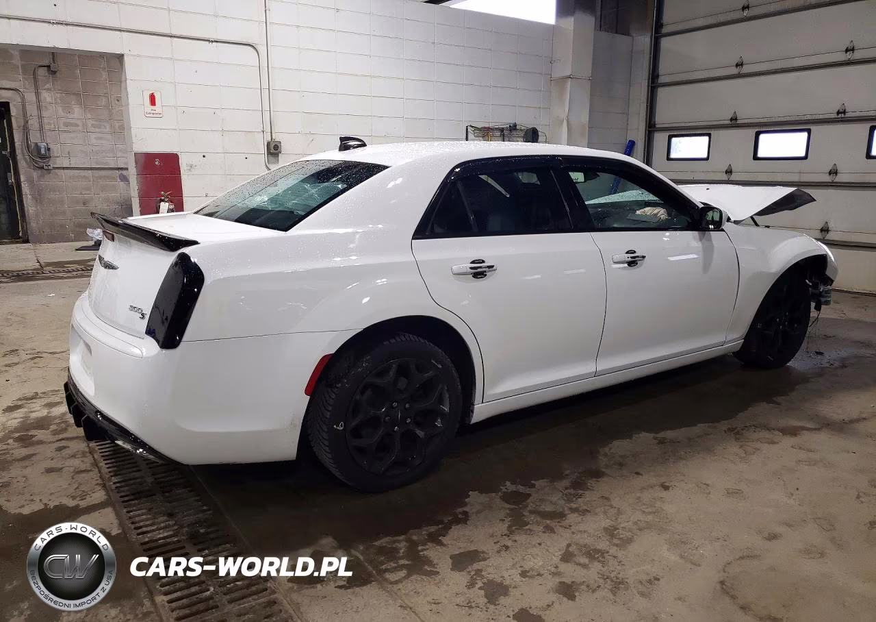 2020 Chrysler 300 S VIN:2C3CCAGG5LH151028 - 3