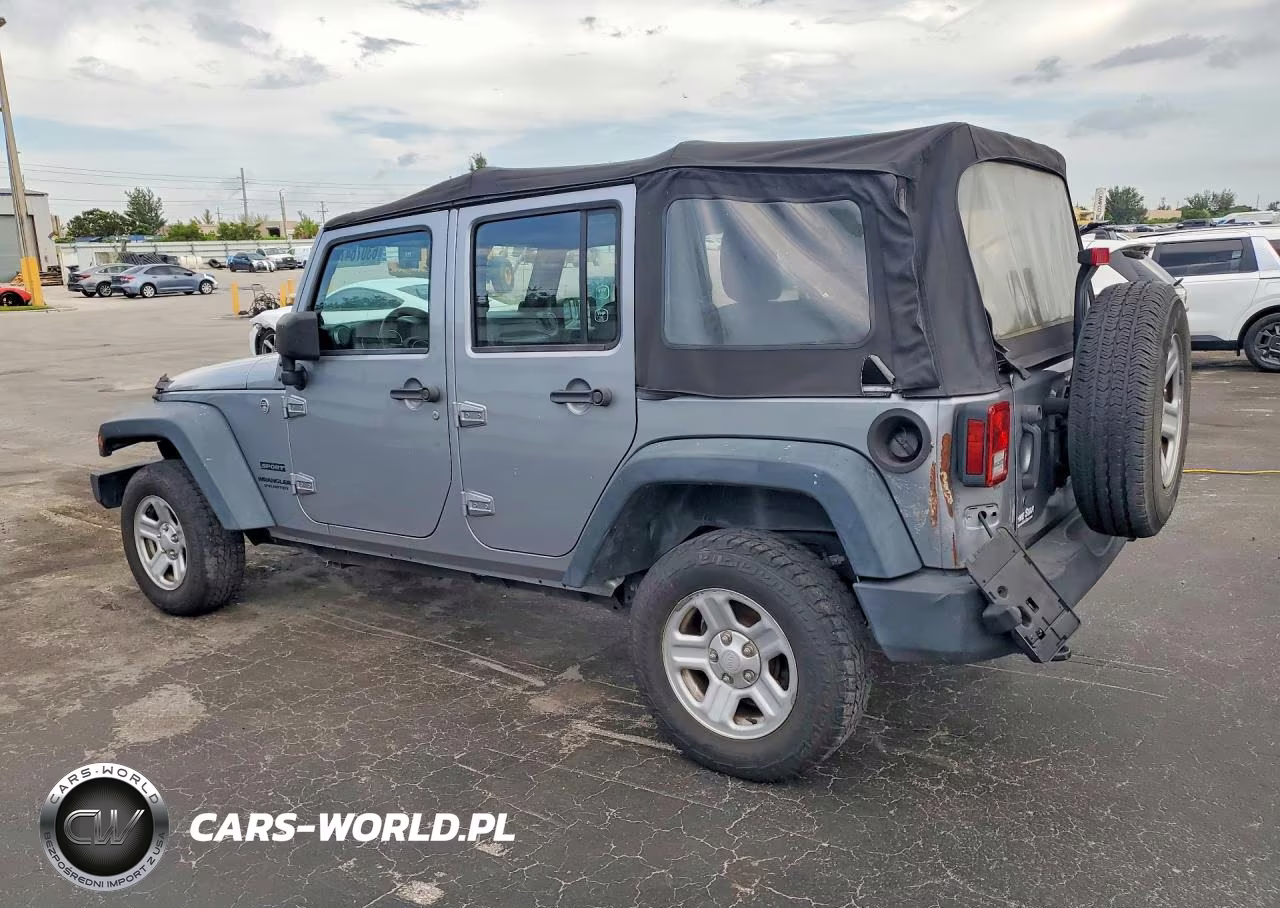 2013 Jeep Wrangler Unlimited Sport VIN:1C4BJWDG2DL705824 - 2