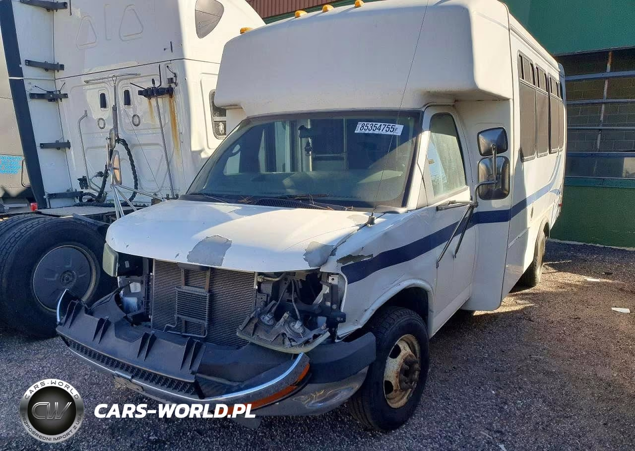 2004 Chevrolet Express G3500 VIN:1GBJG31U641111840 - 2