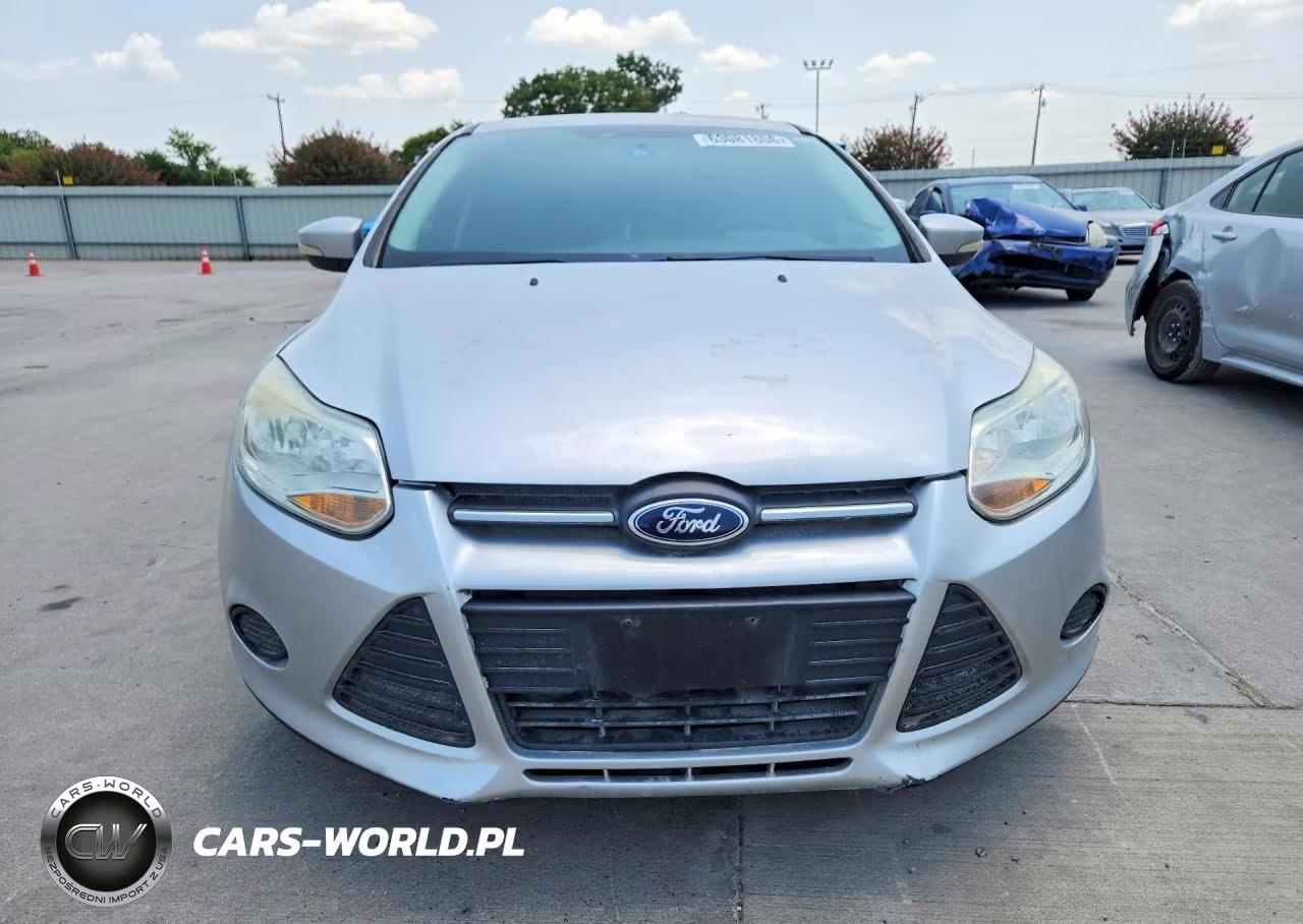 2014 Ford Focus Se VIN:1FADP3F28EL318483 - 5