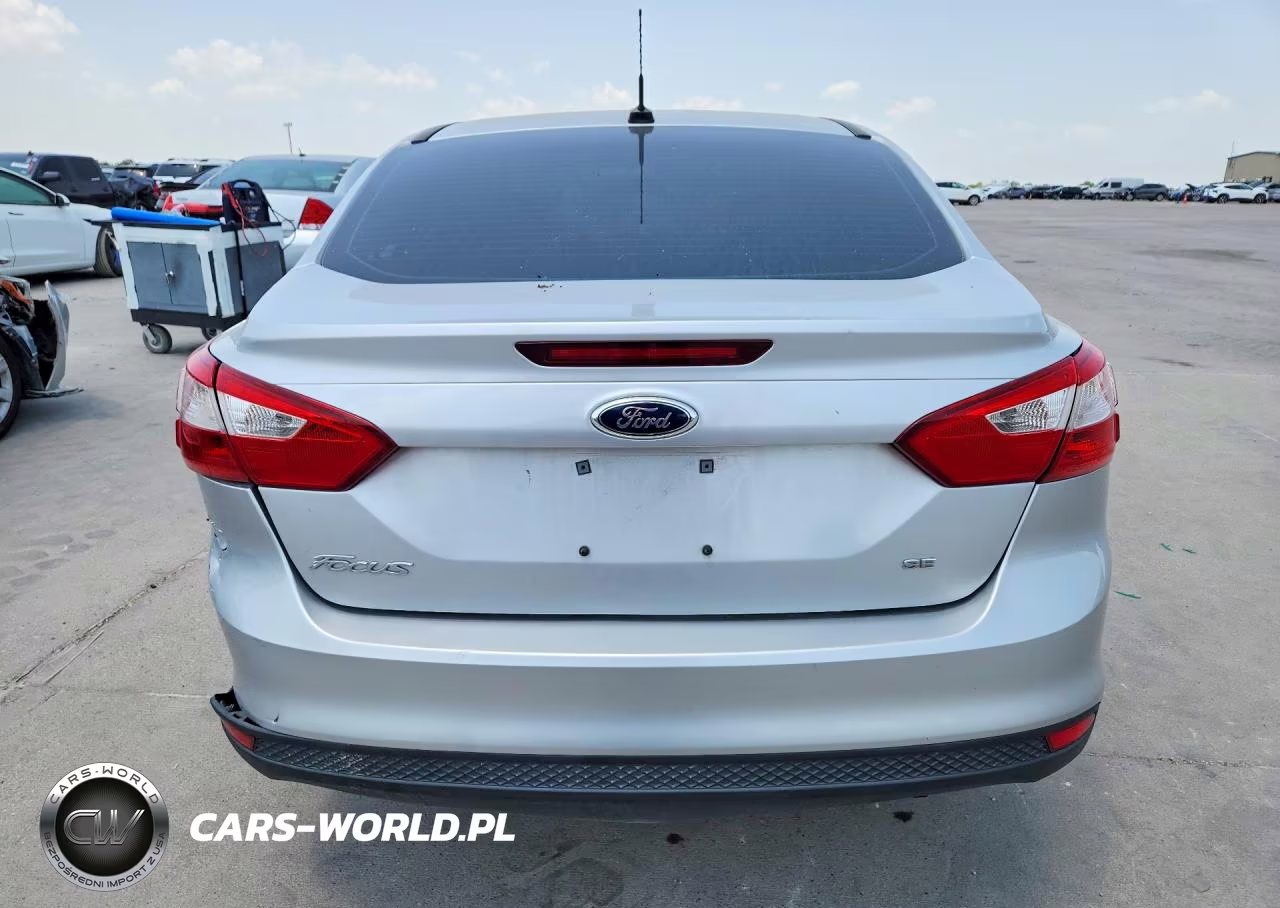 2014 Ford Focus Se VIN:1FADP3F28EL318483 - 6
