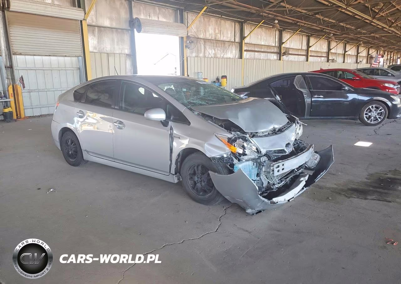 2012 Toyota Prius Four VIN:JTDKN3DUXC5385728 - 4