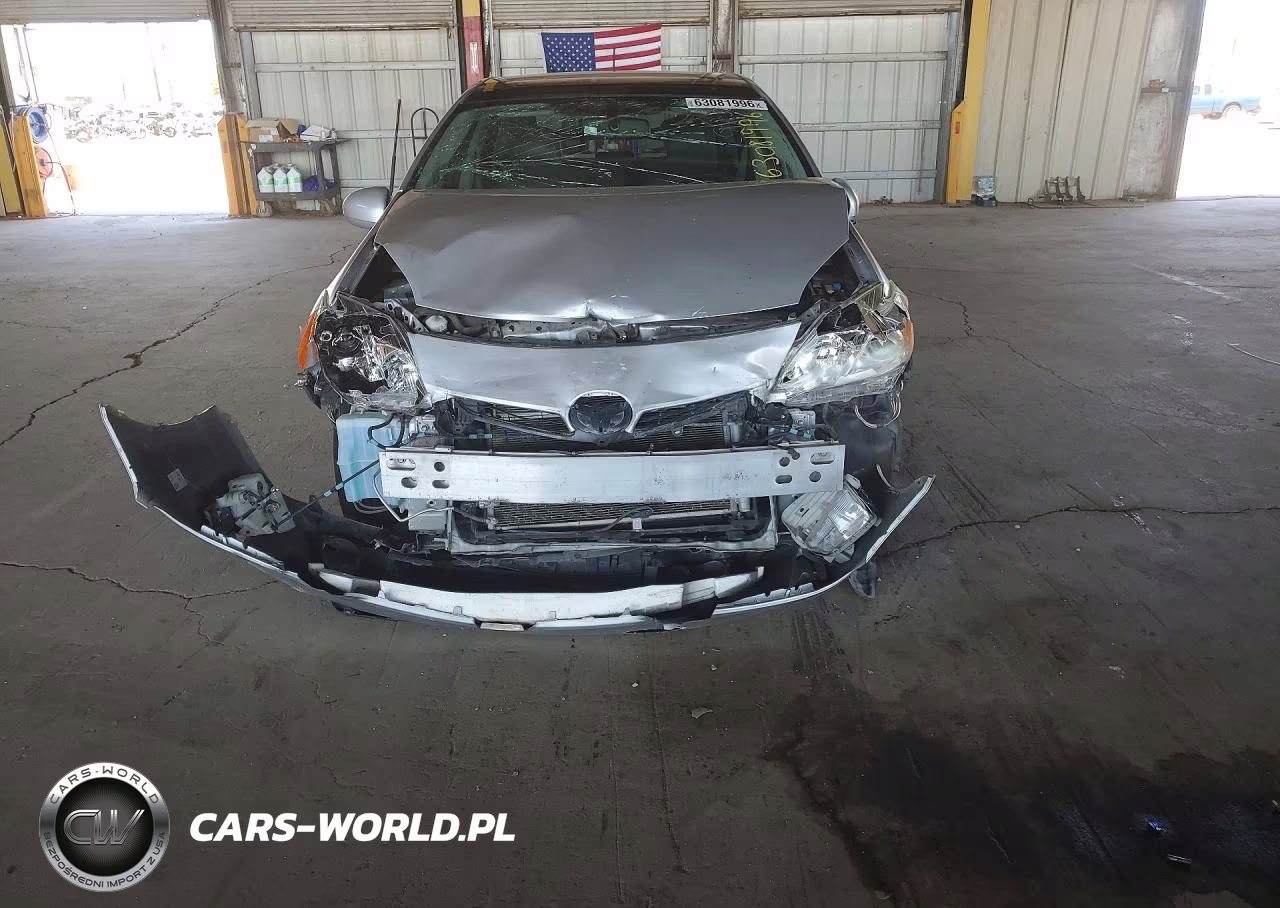 2012 Toyota Prius Four VIN:JTDKN3DUXC5385728 - 5