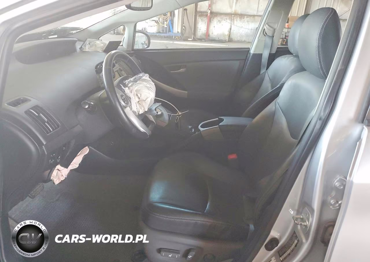 2012 Toyota Prius Four VIN:JTDKN3DUXC5385728 - 7