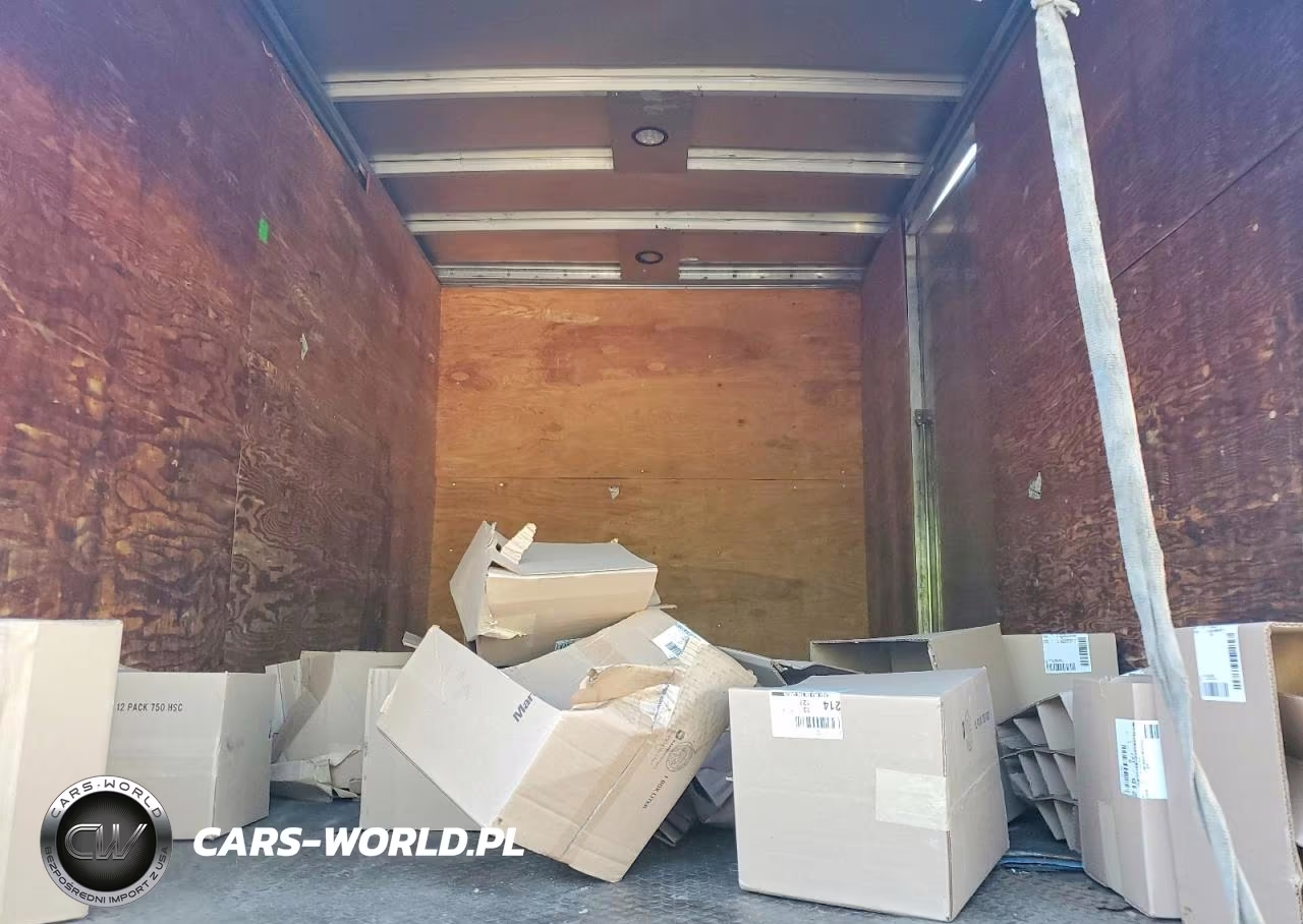 2016 Hino 338 Box Truck VIN:5PVNV8JV1G4S55677 - 10