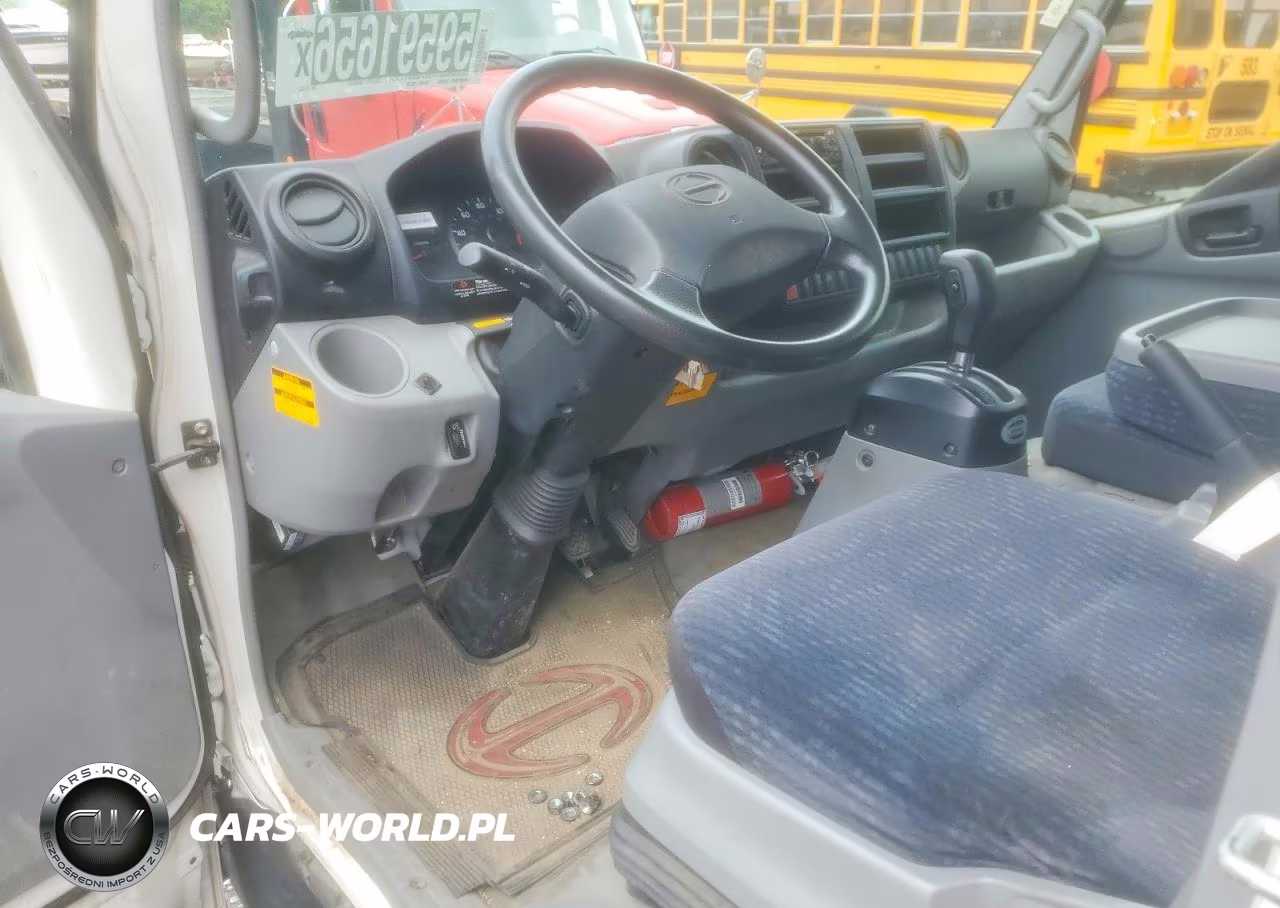2020 Hino 195 VIN:JHHSDM2H9LK011852 - 8