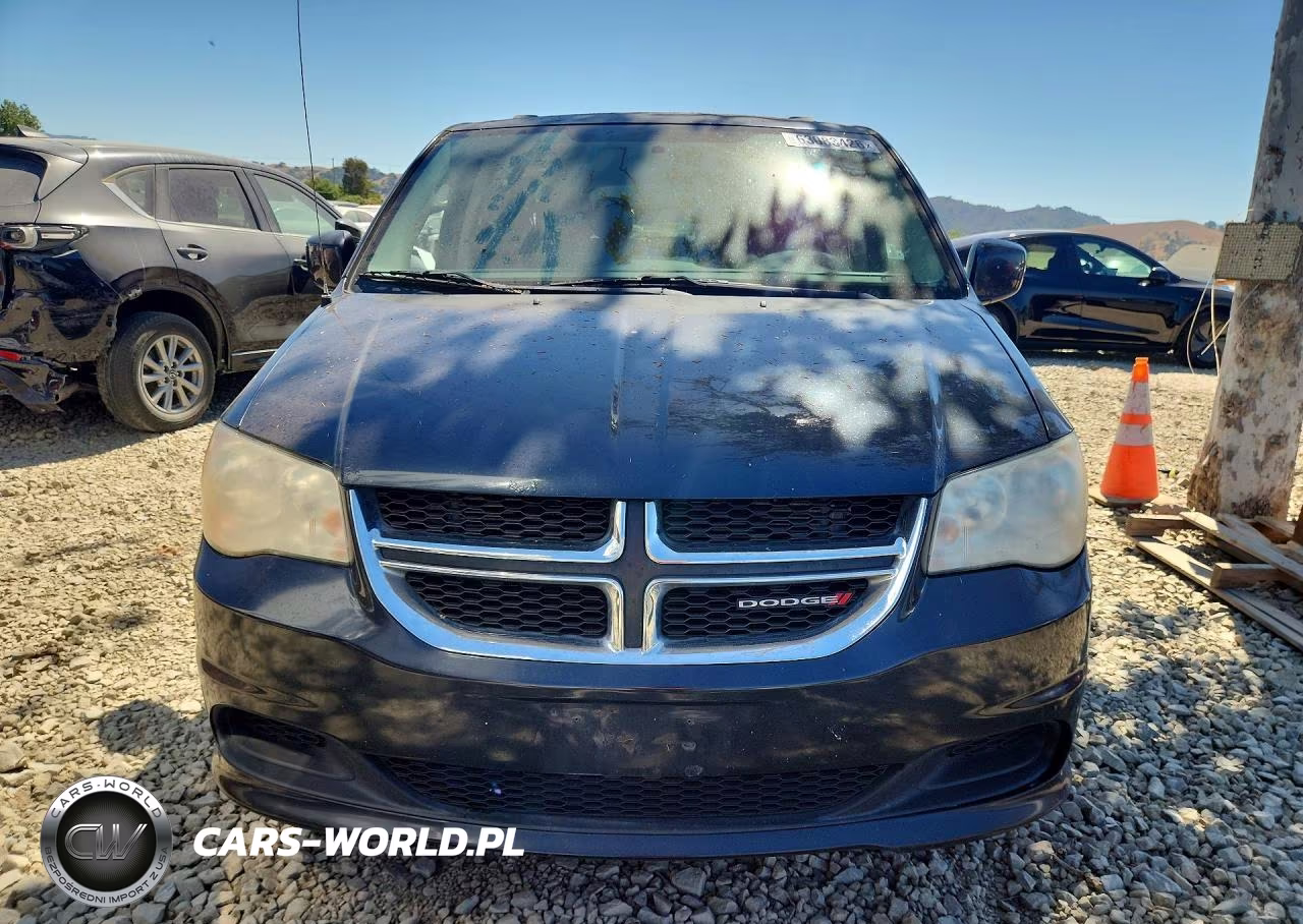 2013 Dodge Grand Caravan Sxt VIN:2C4RDGCG7DR790647 - 5