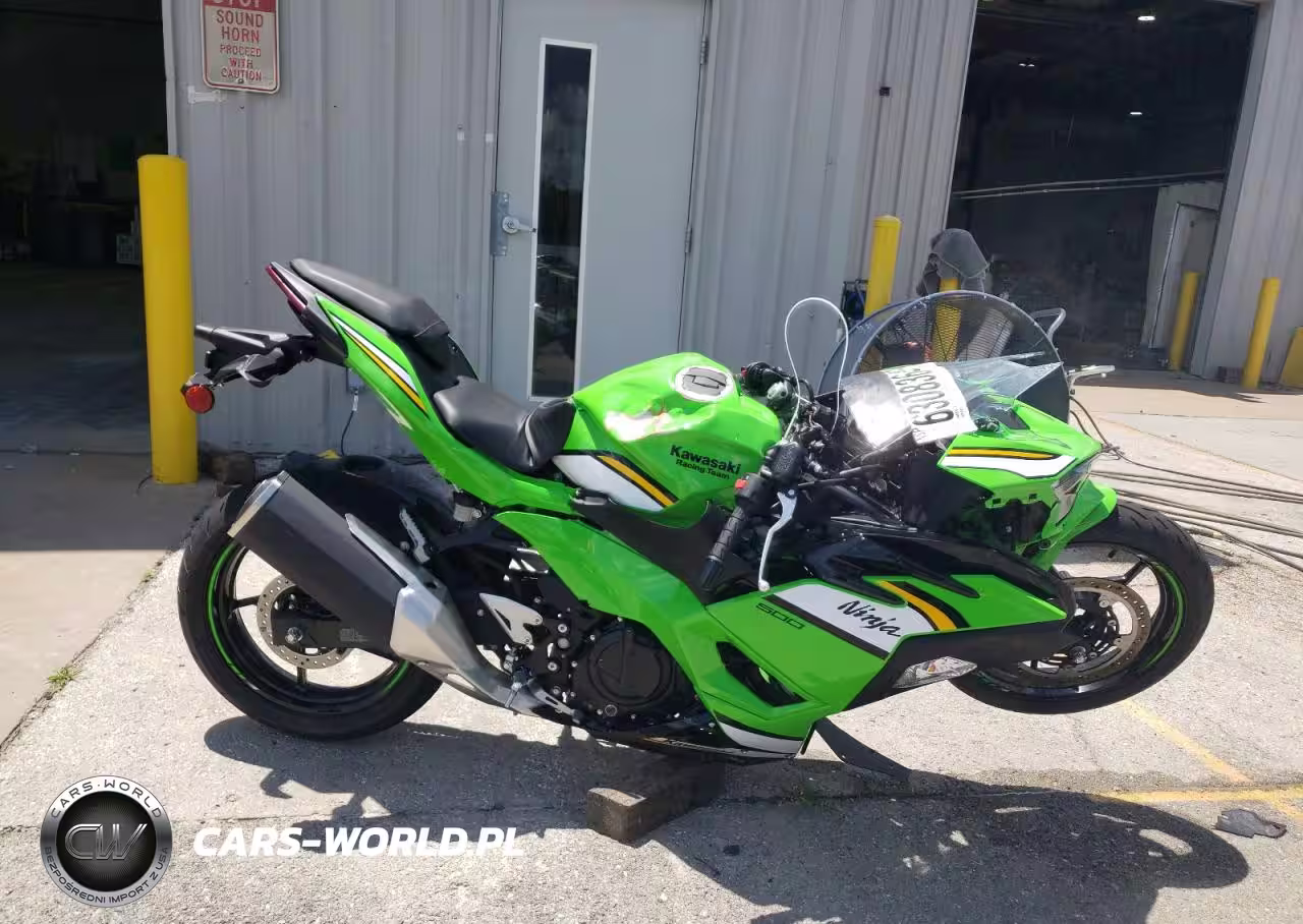 2025 Kawasaki Ex500 H