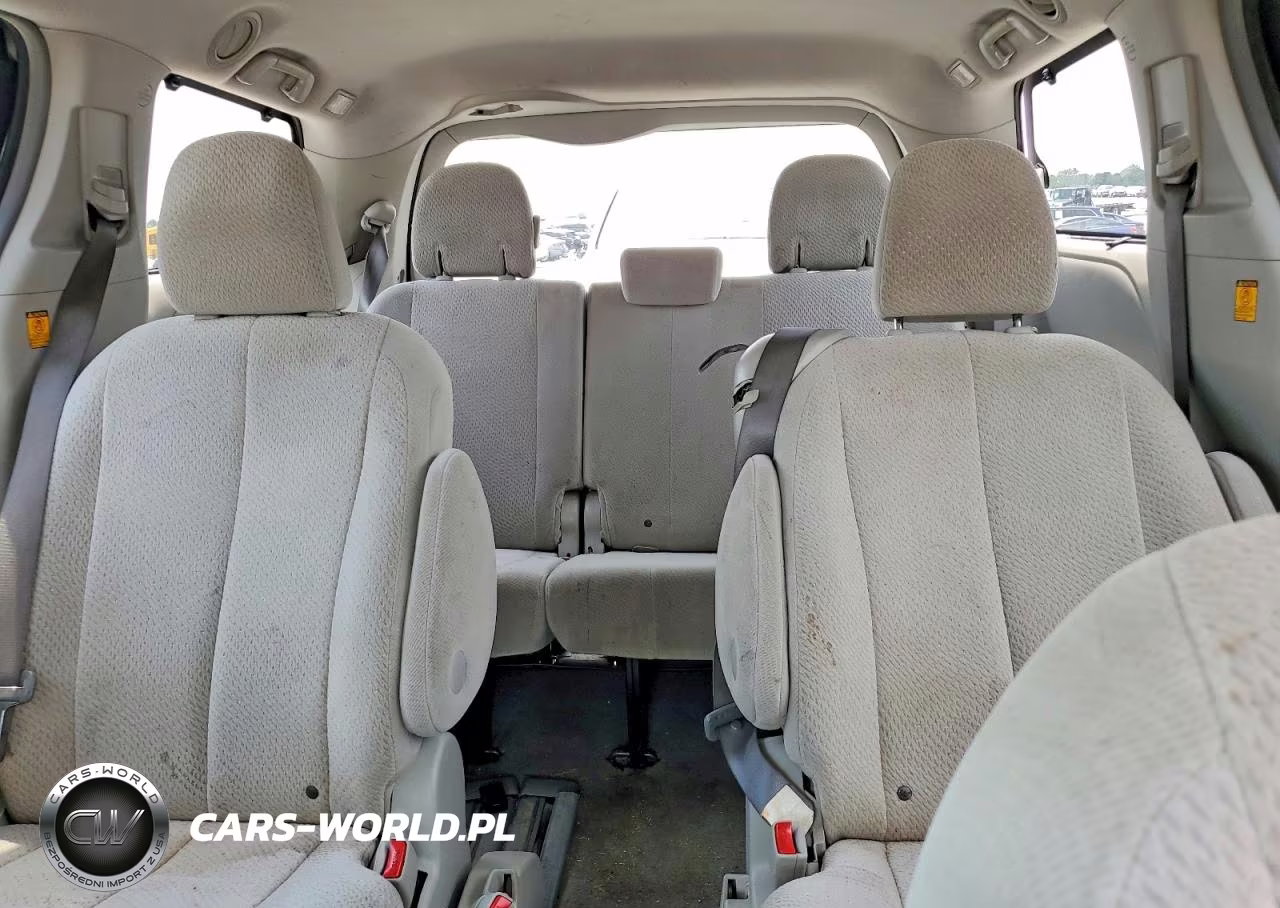 2011 Toyota Sienna Le VIN:5TDKK3DC6BS090375 - 10